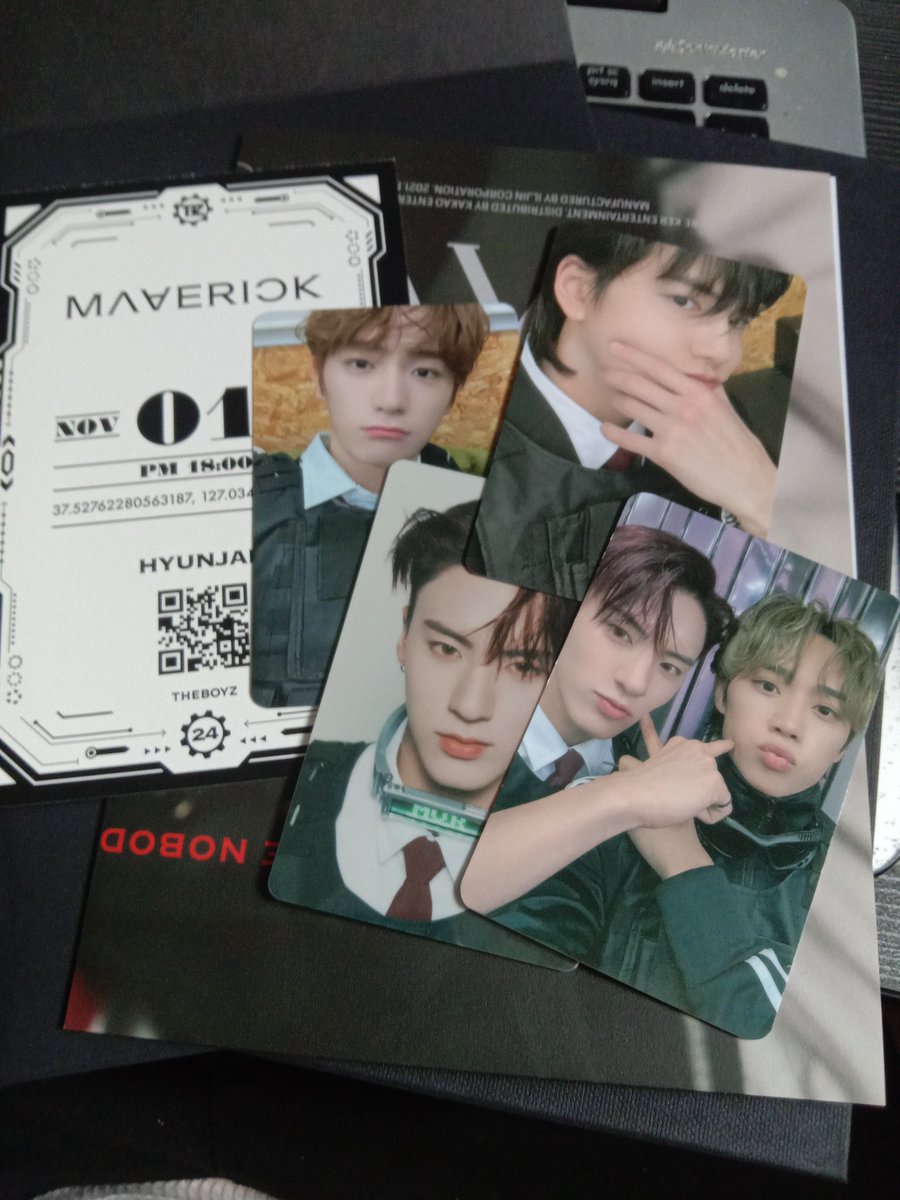 bbanghauls's tweet photo. | #rayeproofs

hii @sondeobi maverick album came home safe n sound!! thank u so much for the secure packaging! also got to pull my prio yh pc hehe thank u again! https://t.co/tDlGDpi8rb
