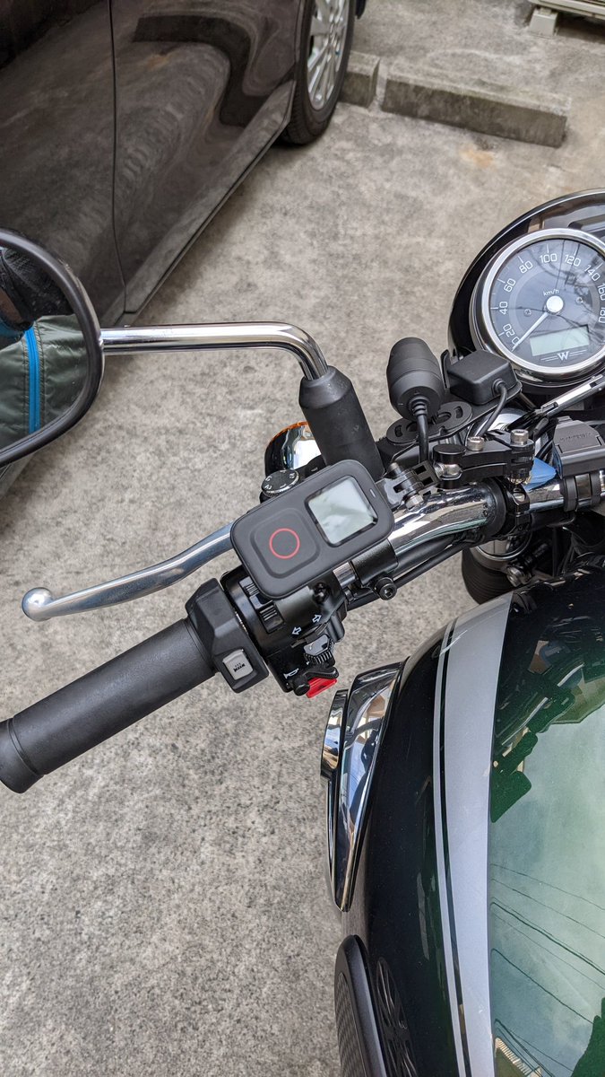 yoro_moto's tweet photo. 現行のGoProリモコンってハンドルマウントないんですね、旧型はあったのに...
ということで3Dプリンターで作ってもらいました😆✌️
これで手元でGoProの操作ができる。
#TheRemote https://t.co/GYIaQ2uKyp