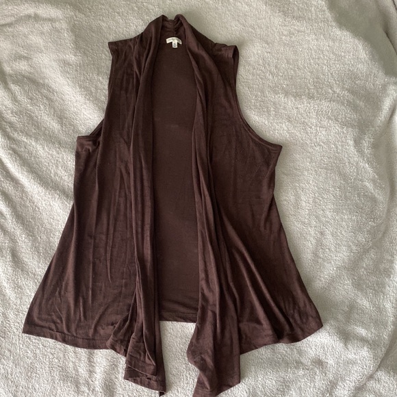TuLus2u's tweet photo. So good I had to share! Check out all the items I'm loving on @Poshmarkapp from @Evelynnnnnnne @CTreshure #poshmark #fashion #style #shopmycloset #maurices #tendertoddlers: https://t.co/9oZZHPYDNW https://t.co/EP9KphOMHq