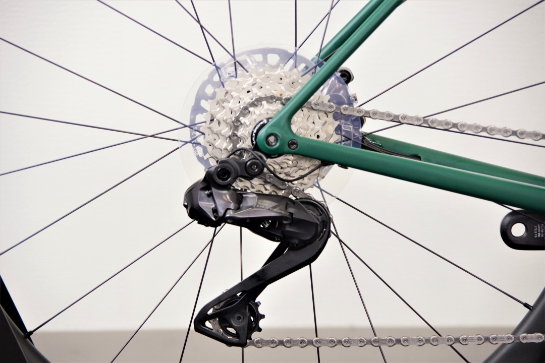 ShopKaga's tweet photo. 【入荷情報🚲】
AETHOS EXPERT-SHIMANO ULTEGRA Di2が入荷しました✨
昨年発売された新型ULTEGRA Di2搭載のAETHOS
12速のセミワイヤレスシフティングで
従来モデルよりも速く、そしてよりシームレスな変速に‼️
進化したULTEGRA Di2で最高のライドを味わおう🚴
#specialized #ultegradi2 #aethos https://t.co/xs26yVWtuM