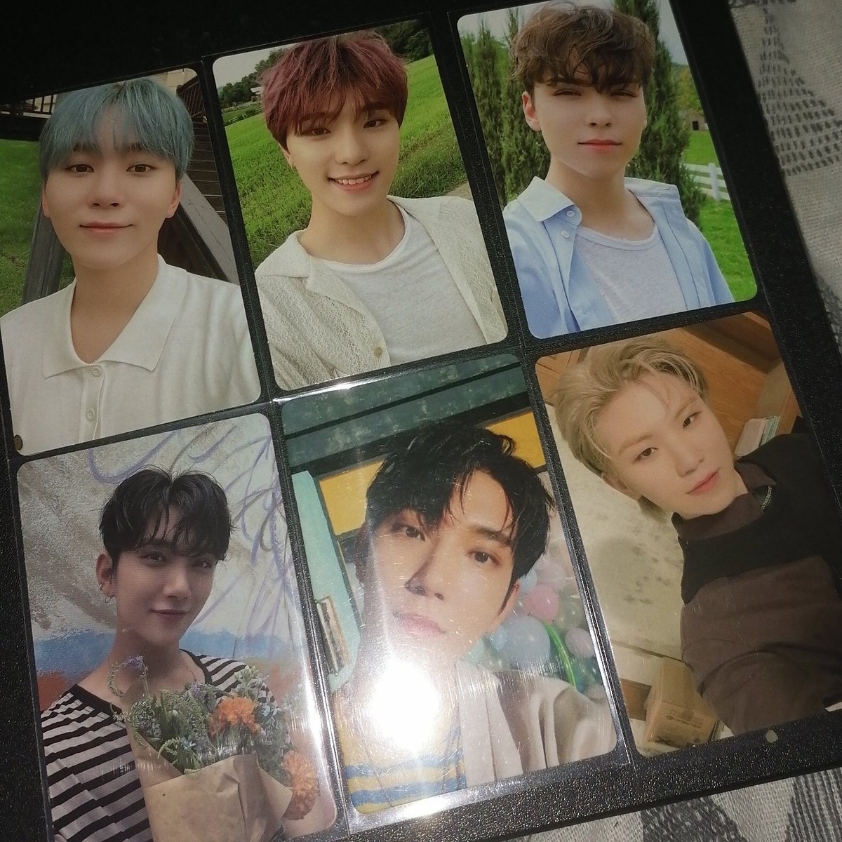kshwsite's tweet photo. [#kshw_mails] 

welcome home red set especially shua dangwa!! thank you so much to @shuweetaes for allowing me to adopt him 🤸‍♀️🤸‍♀️ tumatambling! very glad he came home safely! for my kahati, will be contacting you regarding delivery -✨

#swtaesproof https://t.co/i5HBvHHN4d