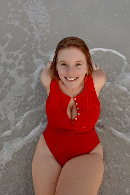 Watch TheMirandaAffect's leaked NSFW photo on TwXstars