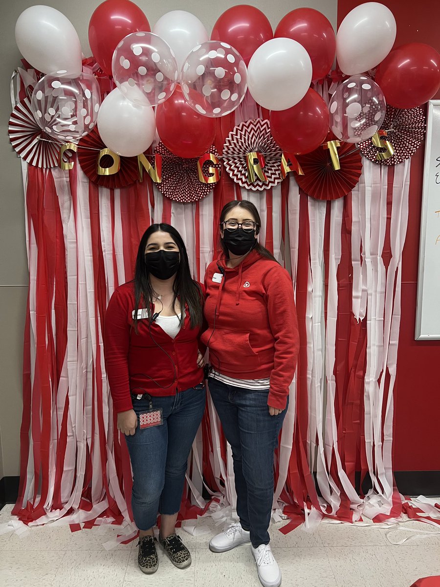 BrittneySalin19's tweet photo. A bittersweet final day at store #0940. My official last day as Style Team Lead and I head off to my new adventure as an ETL. I can’t thank this amazing team enough because every single person had a huge impact on my development. Excited for the next ❤️ https://t.co/BkFfl8ChYg