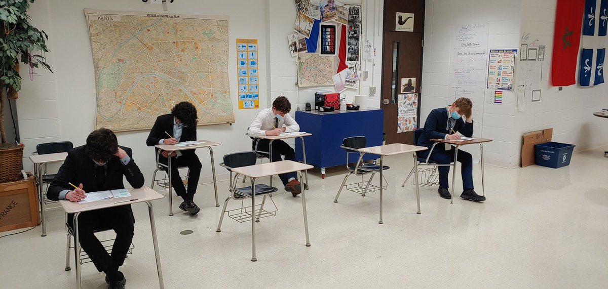 scott_waibel's tweet photo. More pics from the Lisle DECA Sectional... #lisledeca #maximizeyourmomentum #lisleonepride https://t.co/yyqWMQ9PwE
