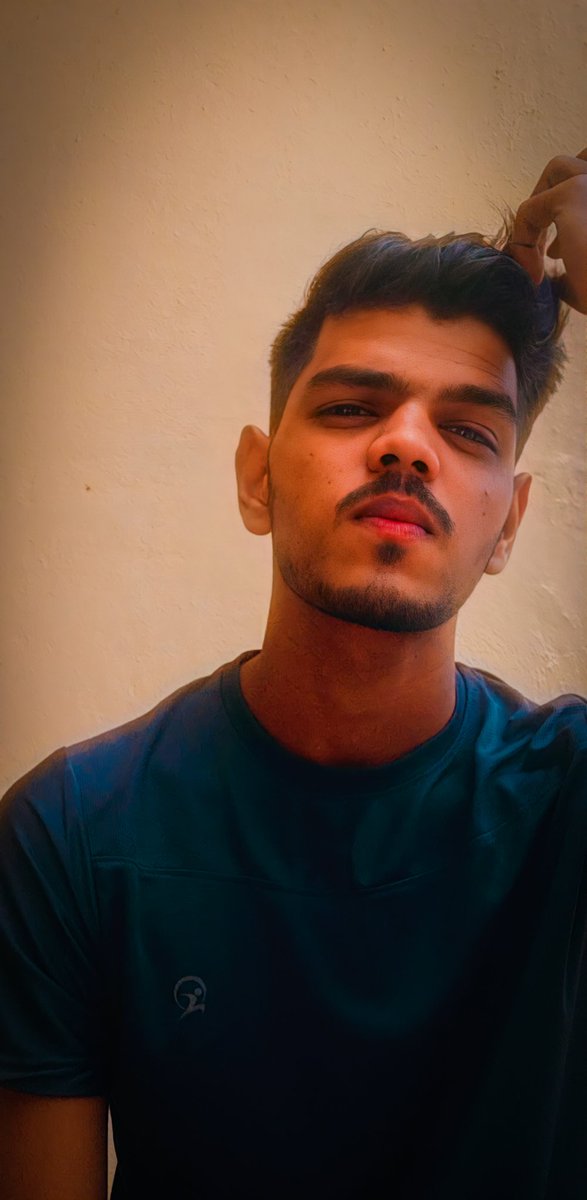 KGrevalkar's tweet photo. Jst fooling around https://t.co/SsppwZTEjQ