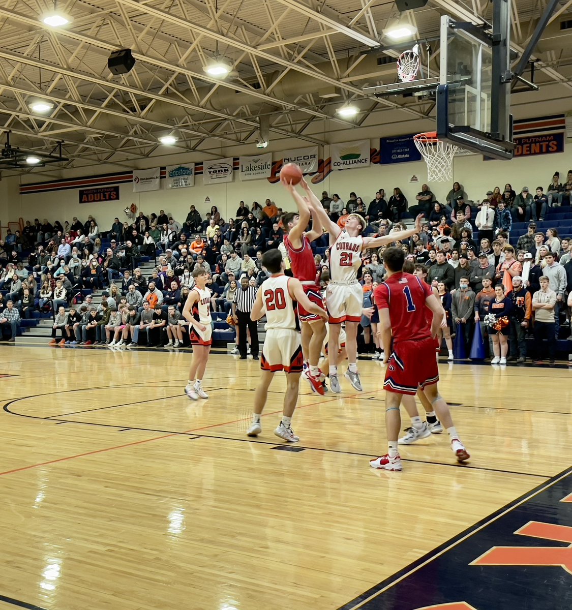 NorthPutBball's tweet photo. Cougars win 67-51 in front of a great crowd! Thank you #CougarNation for your energy tonight!!! https://t.co/qLRqgcV6kl