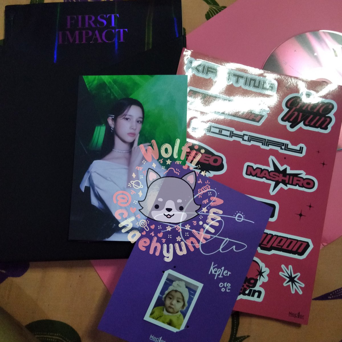 chaehyunkimv's tweet photo. AKSKSKSKSKSKSKSK ALBUMNYA DATENG DAH 😍😍😍😭😭😭😭🥺🥺🙌🏻🙌🏻😭❤️ MAKASI BANGET BUAT RYE, MAKASII GA NYA HUHUUU 

POSTCARD HIYYIH, SAMA BABY YOUNGEUN 😭😭😭😭😭❤️❤️❤️❤️ PARA BIAS WRECKERKU 😭😭😭🙌🏻 @2002CHAEHYUN https://t.co/nnkRz6aJQv