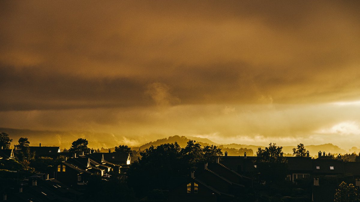 Cada mañana renacemos. Lo que hagamos hoy es lo de real valor. 🤌🏾

<a href="/thesavageapp/">SAVAGE</a> #SAVAGEexclusiveNFTdrop #SAVAGESunriseCompetition

DM for prints.