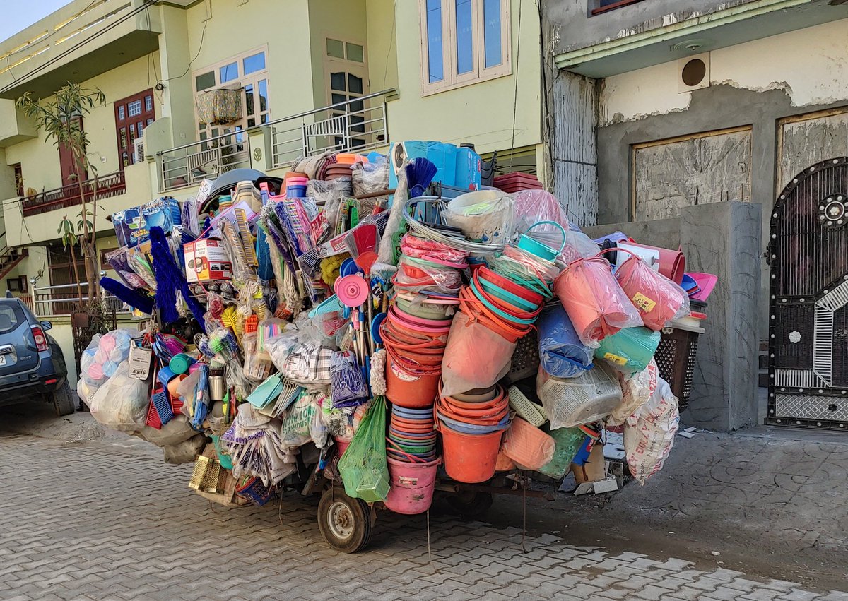 ajaychahal's tweet photo. The incredible innovative Indian street vendor in #Jind who has packed up the whole shop for doorstep delivery. I noticed that he is physically challenged in locomotion but proportionally stronger mentally. Salute to the spirit of this #LockdownHero https://t.co/vOiu6TG27u