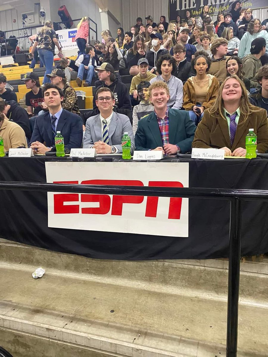 Such a fun night!! Congrats <a href="/AnnmarieGoff10/">annmarie goff</a> and we had <a href="/espn/">ESPN</a> in the gym! Amazing!