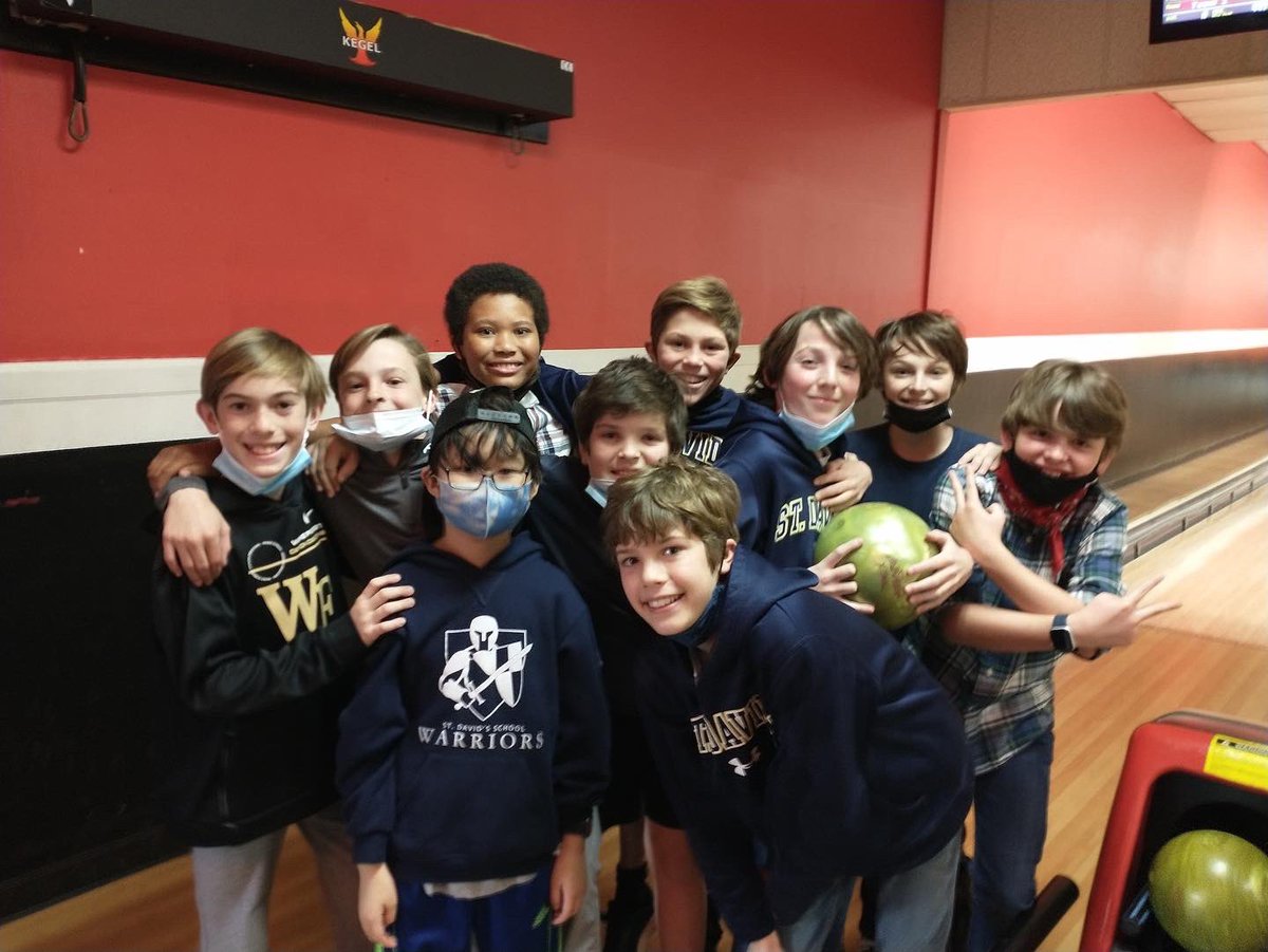 stdavidsschool's tweet image. We couldn’t SPARE sharing these photos with you. Today our 5th and 6th graders went on their annual Winterfest outing to the bowling alley, while the 7th and 8th graders are looking forward to their MS Winterfest social tomorrow night. #sdsw #SDSTrips