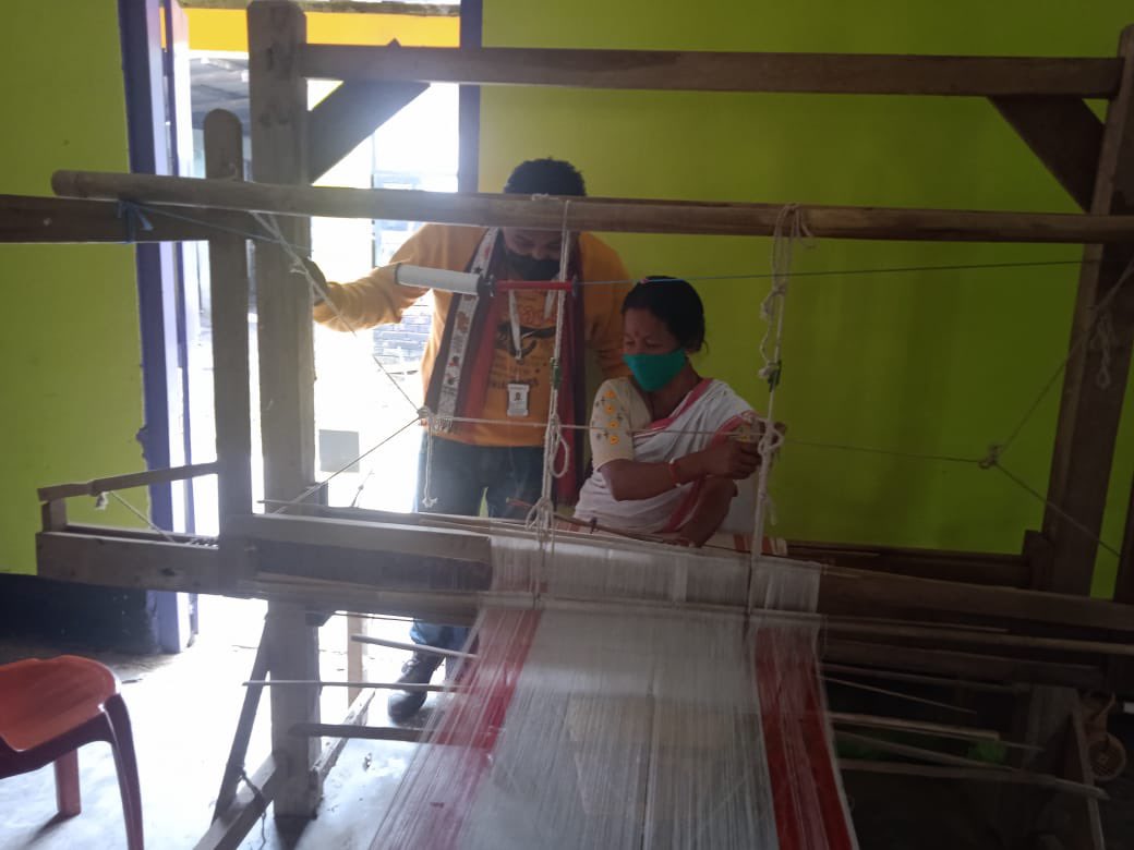 GrowPvt's tweet photo. Textile SSC ASDM Assessment conducted under Handloom Sector Morigoan , Assam for the job Role : Two Shaft Handloom weaver By Growwell on 28-1-22 @TextileSSC @NCVETIndia @asdm_social @MSDESkillIndia https://t.co/SpqSSyrStw