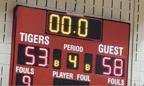 SouthsideWBB's tweet photo. Proud of how the lady tigers fought together to get a big 58-53 region win tonight against Blue Ridge!!! The lady tigers were led by 
@On1yKamari 20pts, 21rebs
@JakaylaLorick 11pts, 8 rebs
@getem0ffrayy 10pts
@chavia_g 8pts
@JoeMDandron @SCBCA @PGH_SCarolina @864Huddle https://t.co/V07CYN092q