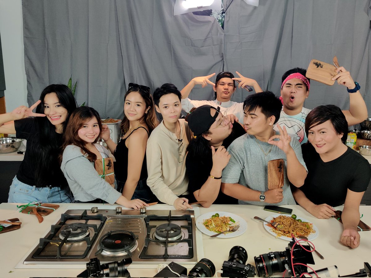 Katetsup's tweet photo. IRL Cooking with @NinongRy ❤️
YT link: https://t.co/2tIkQ4UXhD
#NinongRy #IRLCooking https://t.co/jt9xFhrH7B