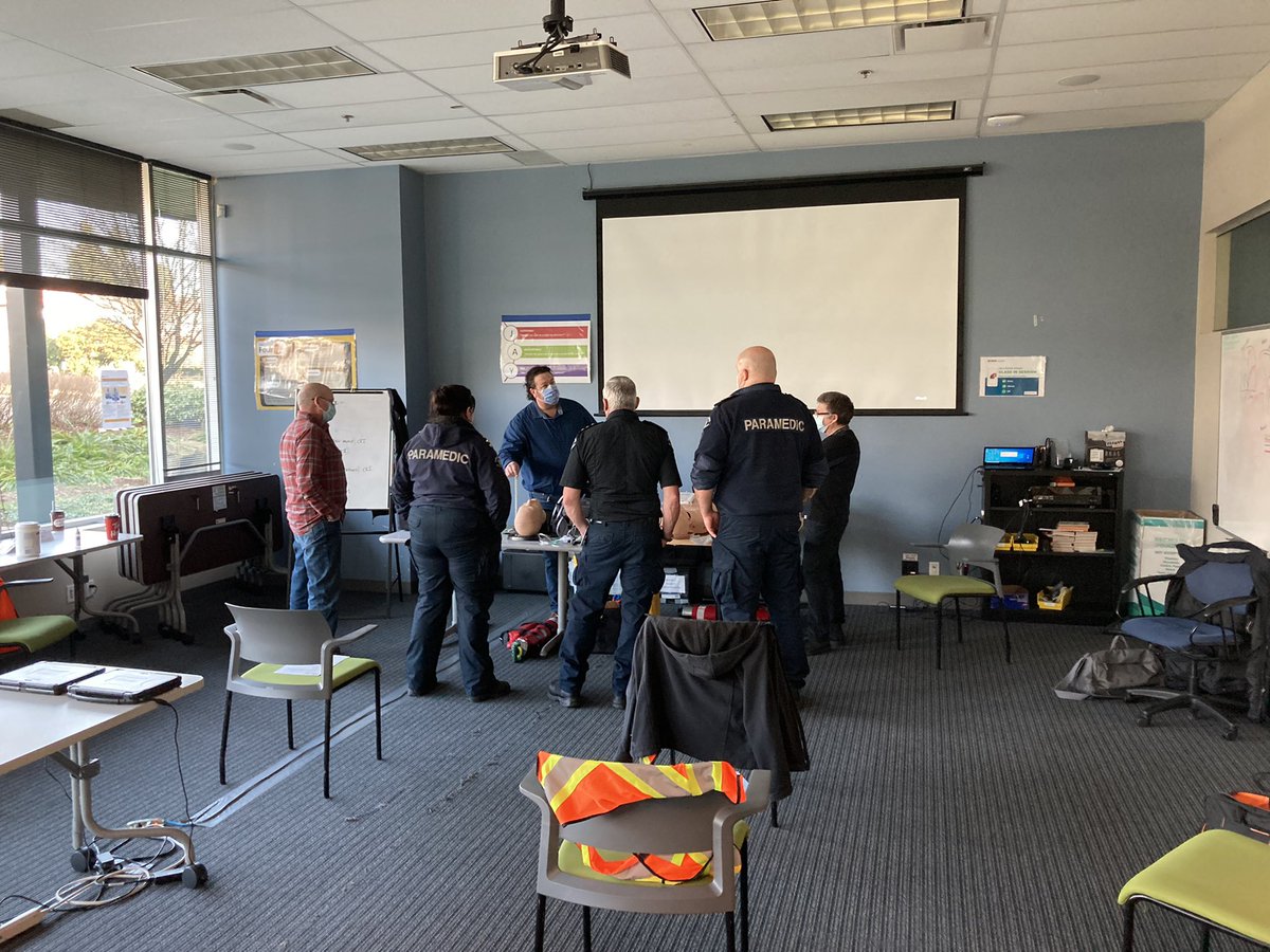 LeonBaranowski's tweet photo. Great clinical development day by @BC_EHS #paramedic educators @chute_ross, @ScottHaig  &amp; Mic! Great morning and afternoon of learning, skills refresh and updates with our frontline managers! #education https://t.co/G0lFOBhybZ