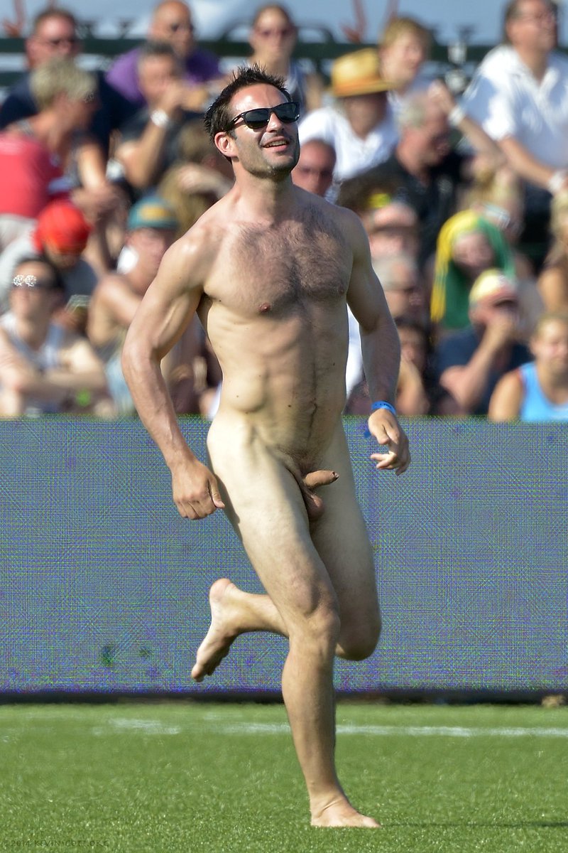 Zaddy_678's tweet photo. #publicNudity #uncut #athlete # https://t.co/NtfGIf5qd9