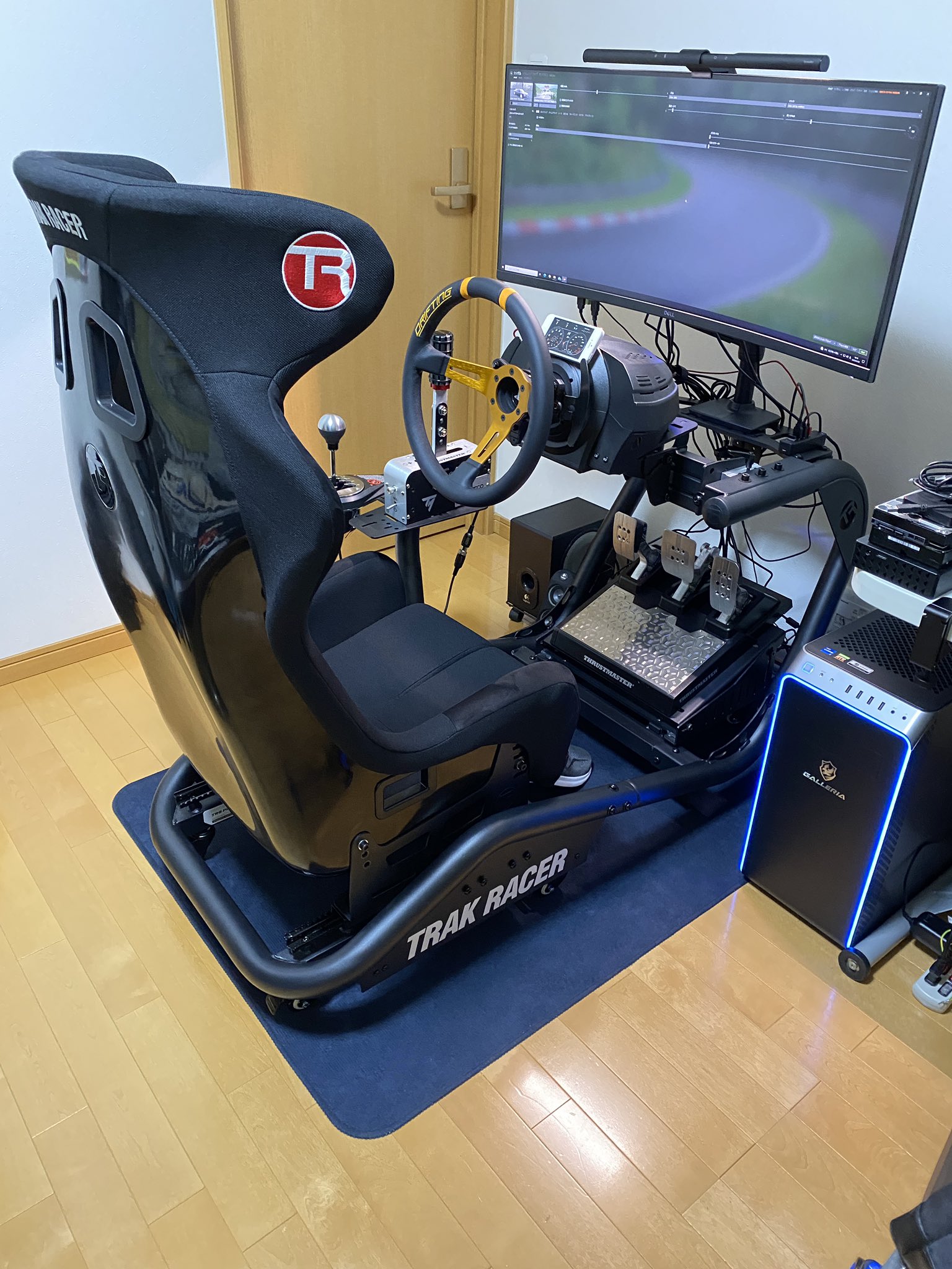 Trak Racer TR8 Pro 、モニター、TGT2 ハンコンセット Ready 2 Race TR8 PRO RACING SIMULATOR - (SPORT BUNDLE)