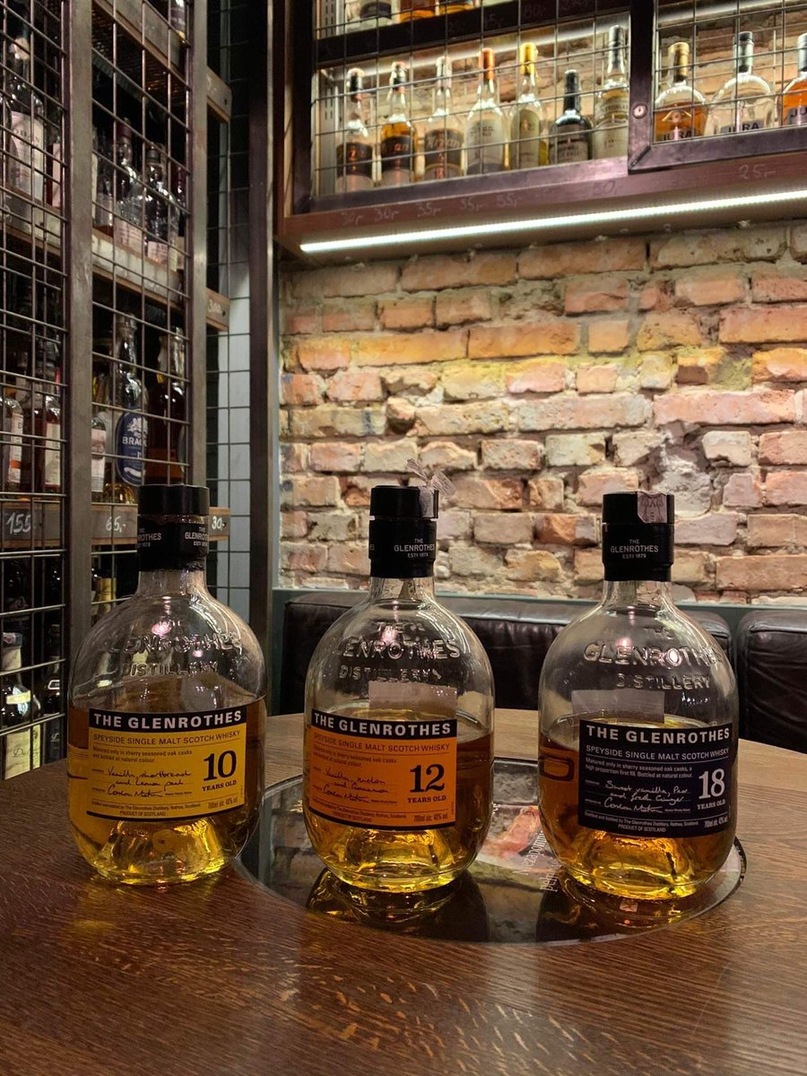 DomWhiskyJG's tweet image. Menu degustacyjne (3x20ml):

#Wrocław zestaw #ElementsofIslay Ar10, Ma2, PI6 / 250 zł.

#Warszawa zestaw #Glenmorangie Burgundy, Port i Madeira Wood / 250 zł.

#JastrzębiaGóra zestaw #GlenDronach 12yo, 15yo, 21yo / 85 zł.

#Sopot zestaw #TheGlenrothes 10yo, 12yo i 18yo / 85 zł.