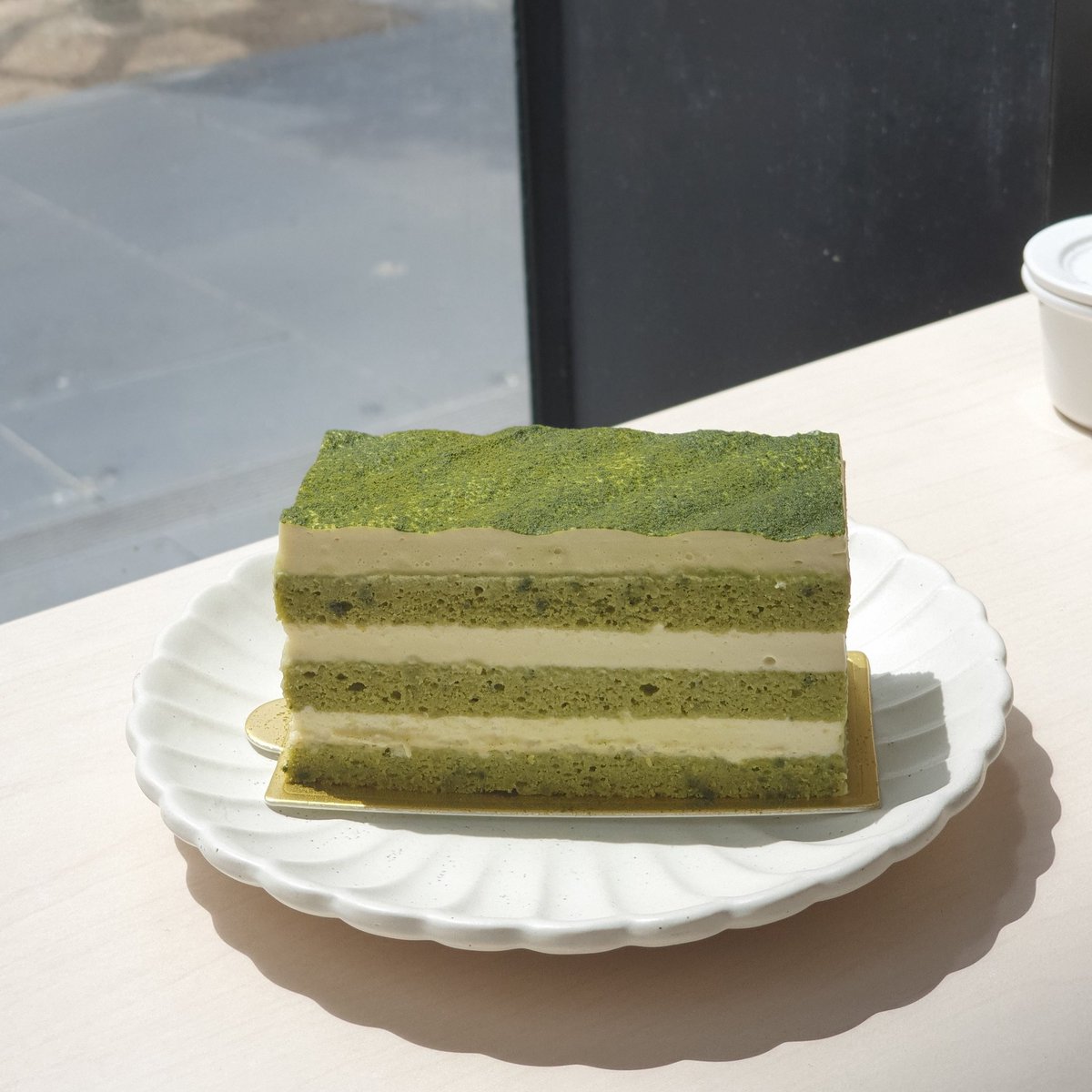 rnettee's tweet image. Annoyed I couldn't sneak in a nap tonight before my night shift, which is a surprise. But this is what I ate today from Ichigo. I rate the little matcha pistachio jasmine cake.

Looking for tips on sleeping better/taking a nap when needed lol.