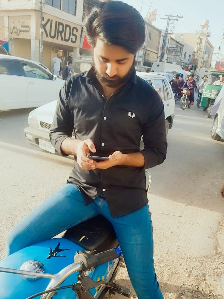 کوئی کسی کے لیے ہمیشہ اہم نہیں رہتا💦
#مرشد