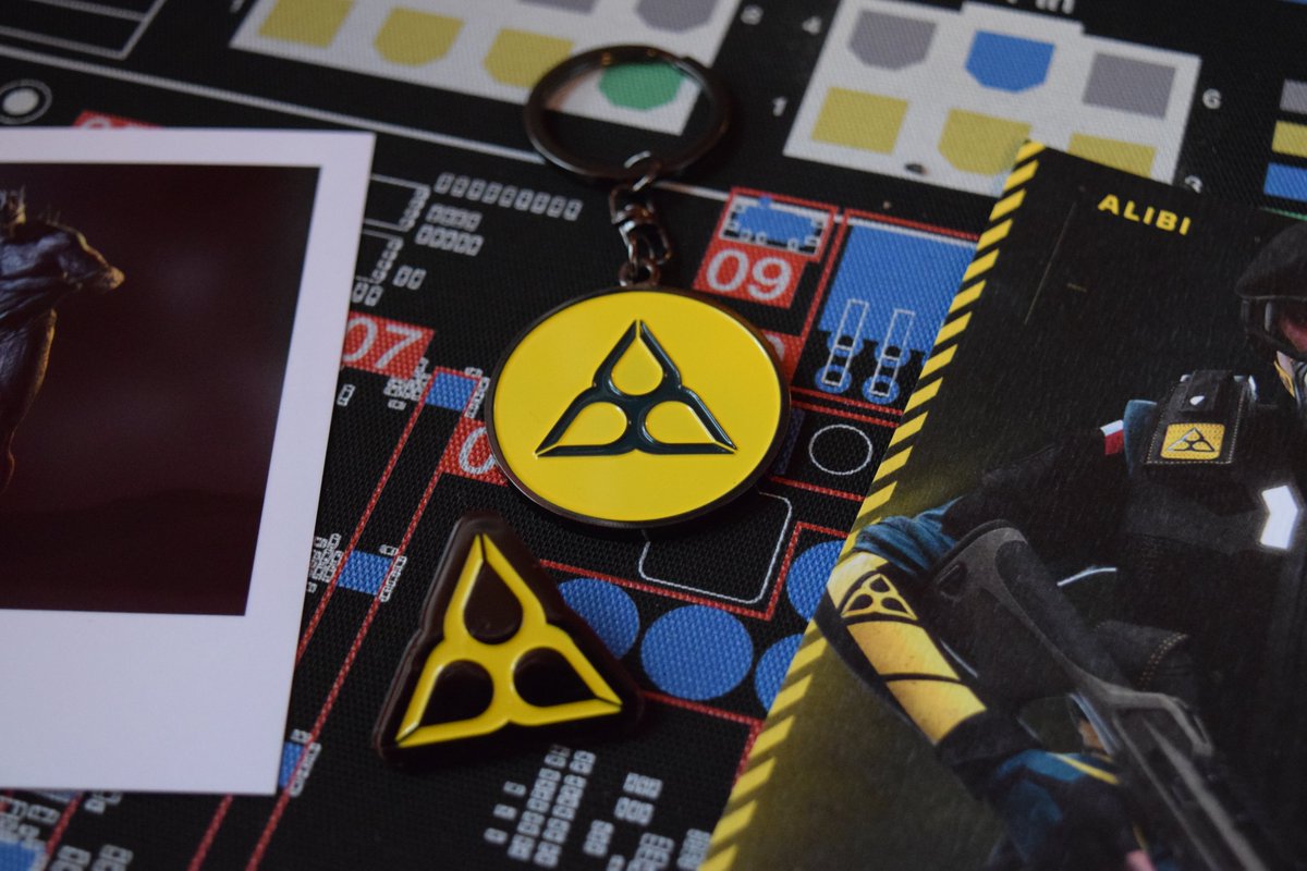 thecoreross's tweet photo. Unboxing the gooie box today and @thekoyostore sent over 2 sets of their #R6Extraction pins for a giveaway, retweet and reply to this tweet and I will pick two winners!

Unboxing vid here: https://t.co/VNtZjIzbSz

Buy the pins here: https://t.co/LDnTdTyMqe https://t.co/fVZCnaDdXj