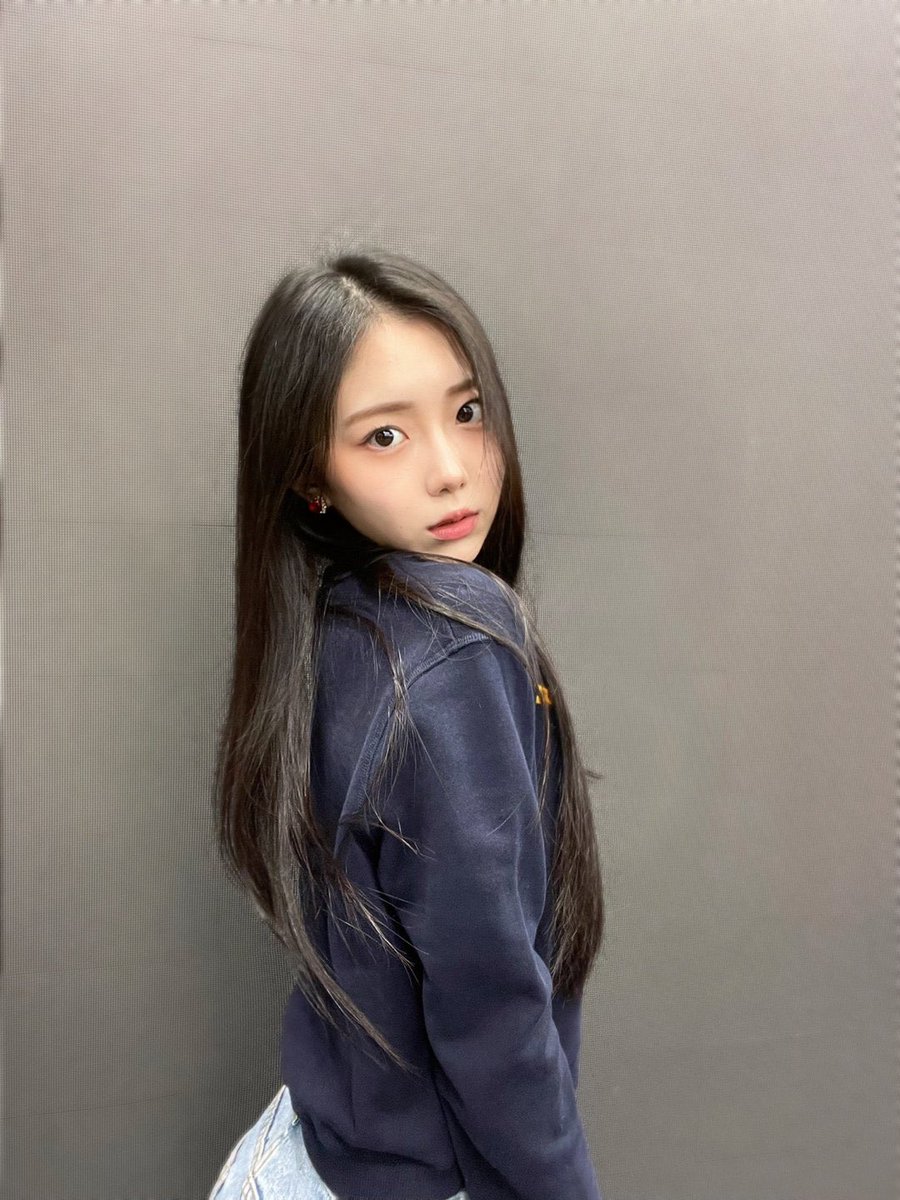 CLASSythsub's tweet photo. ꒰ Trans Update @/Teenage_girls11 ꒱
[#김윤서]
สวัสดีทุกคน 🤗
เป็นวันหยุดของคุณที่ดีหรือไม่?
เป็นของขวัญเซอร์ไพรส์��่ะ!💗😳🎀

#KIMYUNSEO
#방과후설렘 #Teenagegirls #MBC #NAVER_NOW https://t.co/Ho6SIzOPuZ