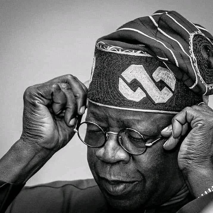 RashwalRashwal's tweet photo. *“When people believe it could not be done, he did it. Look at Lagos, the programmes he formulated, followed by successive governments, Lagos today is one of the best city in Africa, if not in the world. This is coming from a brain of a single person*. ALAFIN OF OYO https://t.co/yAnDYTOTY5