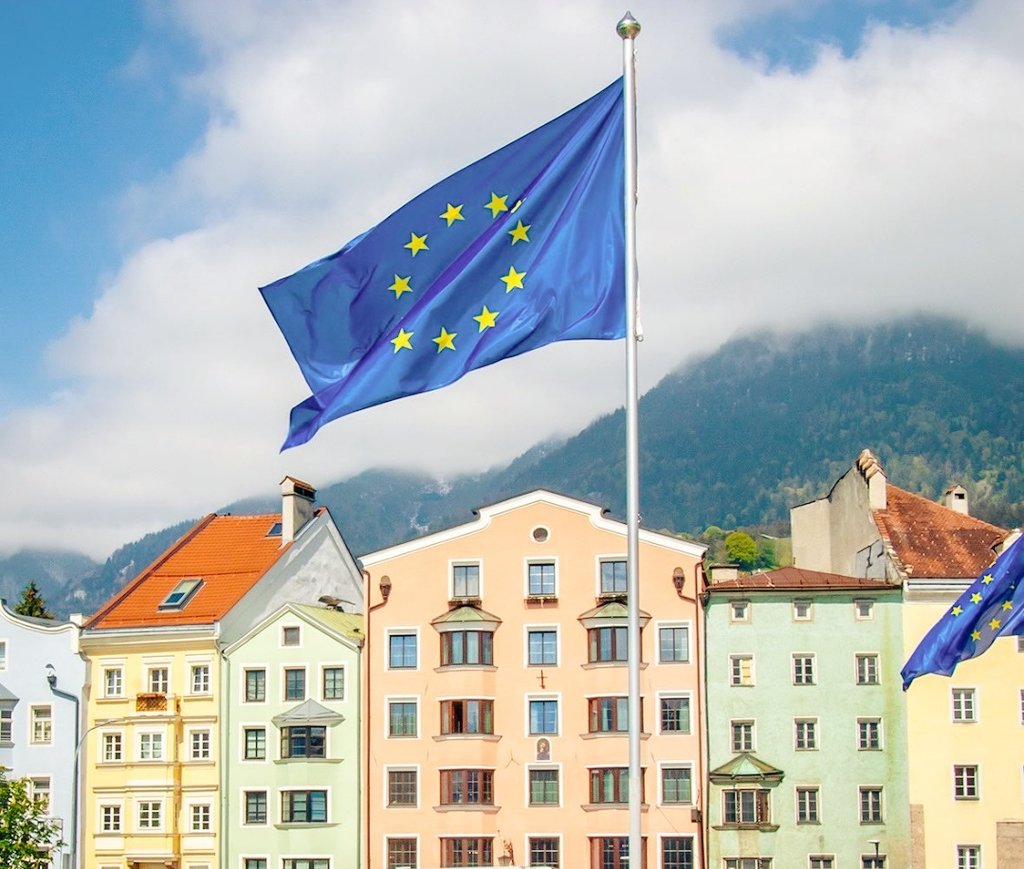 EUflags's tweet photo. 📍Innsbruck https://t.co/r0EGZKQ2n6