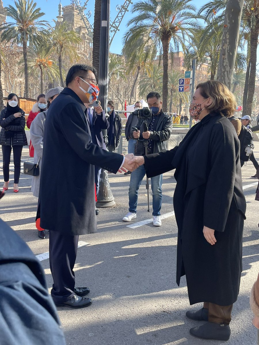 Any Nou Xinès amb Barcelona tweet media