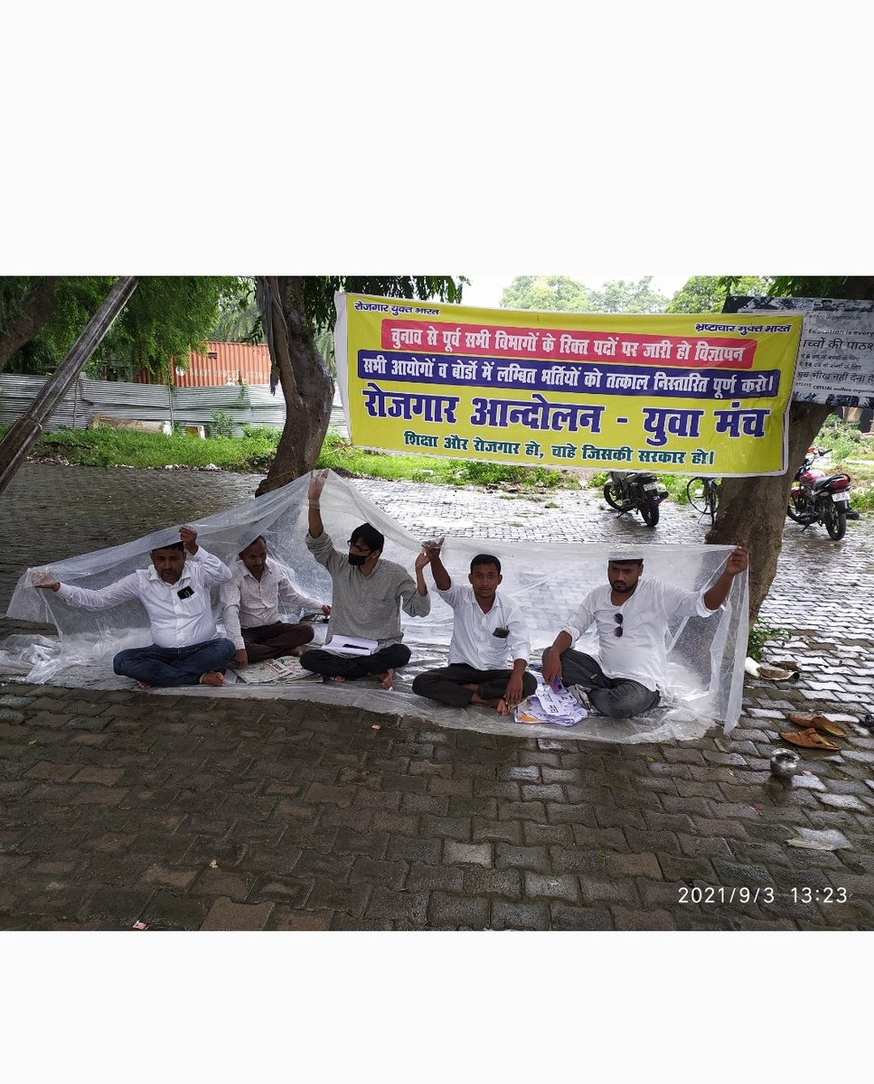#युवा_मंच_के_राजेश_सचान_को_रिहा_करो 
<a href="/myogiadityanath/">Yogi Adityanath</a>, <a href="/igrangealld/">IG Range Prayagraj</a> <a href="/ADGZonPrayagraj/">ADG Zone Prayagraj</a> <a href="/prayagraj_pol/">POLICE COMMISSIONERATE PRAYAGRAJ</a>  फर्जी केस करके पकडा है आपने <a href="/rajeshsachan7/">rajesh sachan</a> को। <a href="/ECISVEEP/">Election Commission of India</a>  कृपया संज्ञान ले। 
@AnilKum44513243 <a href="/_YogendraYadav/">Yogendra Yadav</a> <a href="/Benarasiyaa/">Piyush Rai</a> <a href="/officialAL20/">Adam Lallana</a> <a href="/ndtvindia/">NDTV India</a> <a href="/ravishndtv/">ravish ndtv</a>