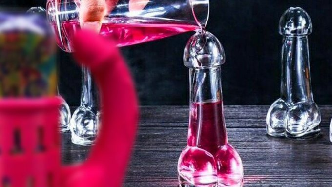 TASTE OF LOVE by LAGNEIA I am dreaming of a bar with sexy sperm drinx. Anyone up for a refill? This would<a href="/tag/fancentro"class="tags"><span>#fancentro</span></a><a href="/tag/fancentromodels"class="tags"><span>#fancentromodels</span></a>