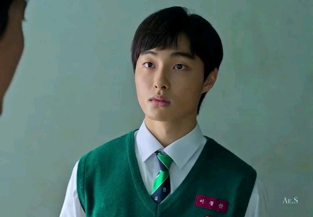 jennieslegend_'s tweet photo. normalize simping over this guy named yoon chan young aka lee cheong san of All Of Us Are Dead https://t.co/3g4h1UYfbL