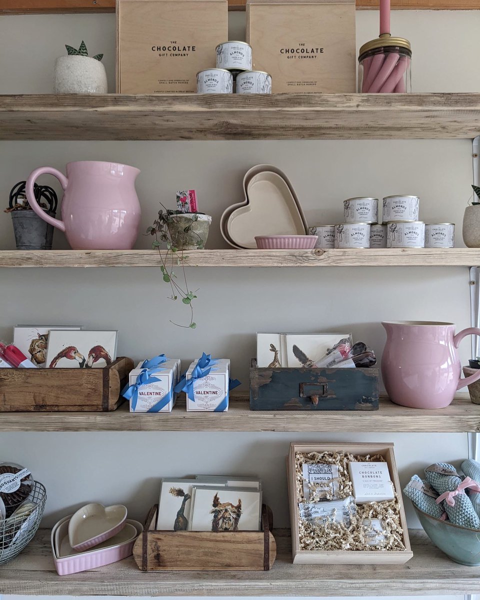 pod_pip's tweet photo. 💕 Saturday morning shelfie of our just arrived Valentine’s Day goodies, chocolates and cards. The Cafe is open for coffee and cake and brunch this morning 10-1230 or scrumptious cake and quiche to take away! #salisbury #aroundsalisbury #lovelocal #Wiltshirelife https://t.co/LtQUhdTavT