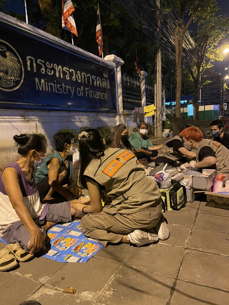 FIRST AID in PROTEST Organization tweet media