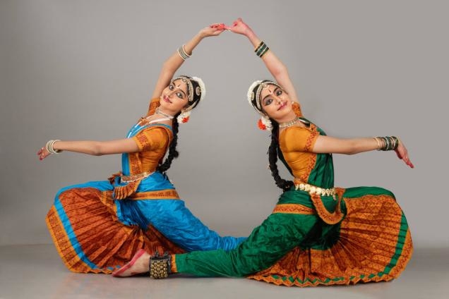 samindiatours's tweet photo. Folk and Classical Tamil Nadu Da #漫画 #folkdancekarnataka #folkdanesofkarnataka #karnataka https://t.co/EJsCAjdHFe https://t.co/RqmlRXmqWi