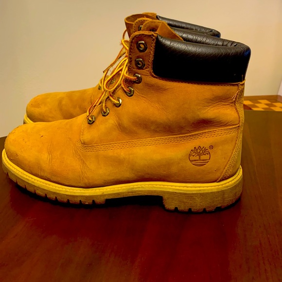 JustMegC's tweet photo. So good I had to share! Check out all the items I'm loving on @Poshmarkapp #poshmark #fashion #style #shopmycloset #missme #timberland #pyrex: https://t.co/gP0S1ywBHb https://t.co/4PkfHJZJFJ
