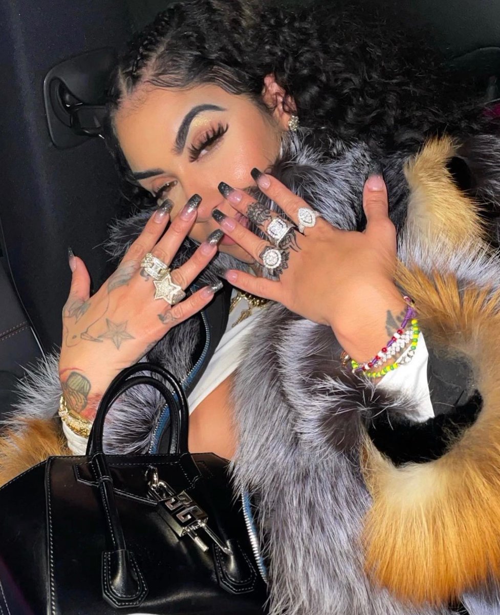 DptRyda's tweet photo. Trap shit🥶 https://t.co/tIQTCEdMHe