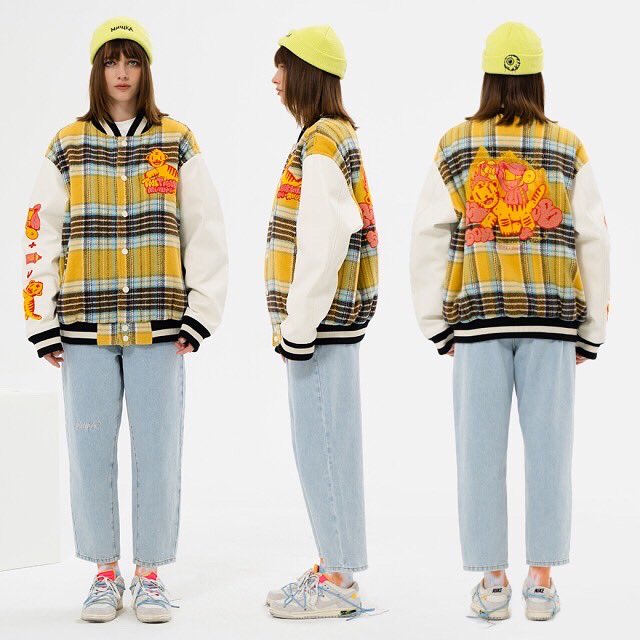 MISHKATOKYO's tweet photo. ○THE TIGER KING STADUIM JACKET (M21100691)
¥35,200
S/S 2022 COLLECTION始動
1/30(日)18:00〜デリバリースタート💨
アイテム詳細⬇
https://t.co/SiIsxpl62w
#mishka #ミシカ #ストリートファッション #MИШKA #MNWKA https://t.co/Q7nXNX5dQm