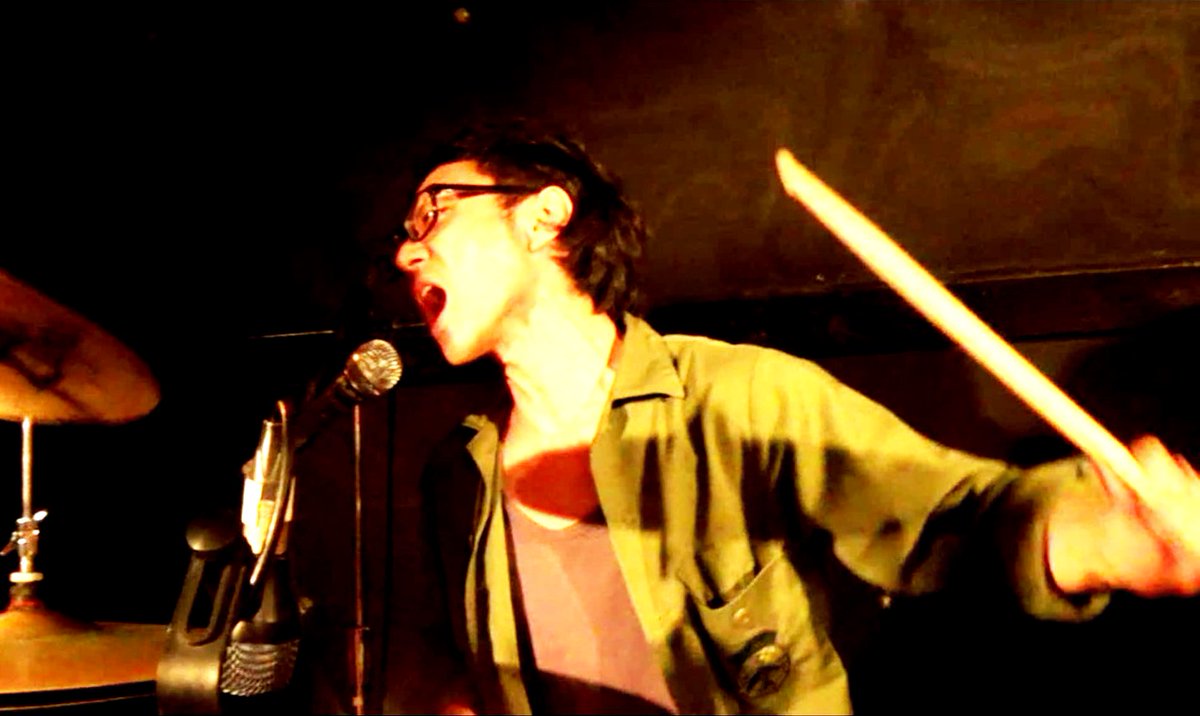 transistor_info's tweet photo. Drums担当「タヤマナオキ」脱退のお知らせ

https://t.co/LKkyCa2kW2 https://t.co/zzFzgKs36V