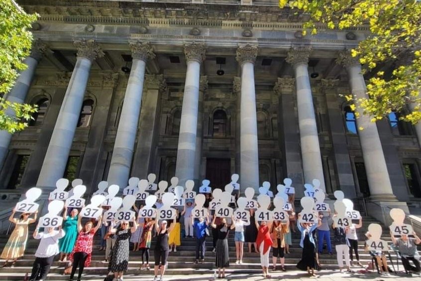 KatrineHildyard's tweet photo. Today we gathered to #payourrespects to the 45 Australian women violently killed last year - an utterly unacceptable number demanding action

A moving morning that reignited our determination to ensure #NotOneMore

Strengthened to be there with lovely friends &amp; inspiring leaders https://t.co/GB94chn7Xo