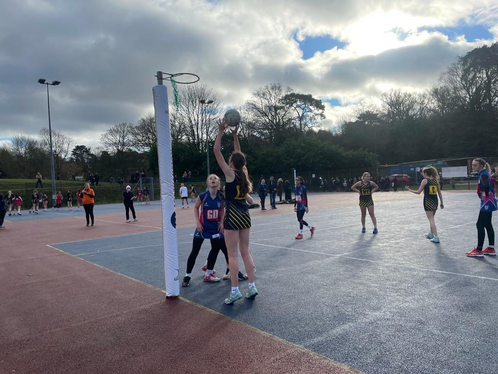 OHS_Sport's tweet photo. Looking so good in their new dresses & playing very well in game 1 to beat Beaconsfield High 16-3. Great start, game 2 up next. Long day ahead, lots of games, keep taking it one game at a time. Already so proud. ๐๐ป#OneStepAtTime #KeepGoingTeam #Believe #HardWork
#TeamOHS๐๐ https://t.co/12REbvW0kz