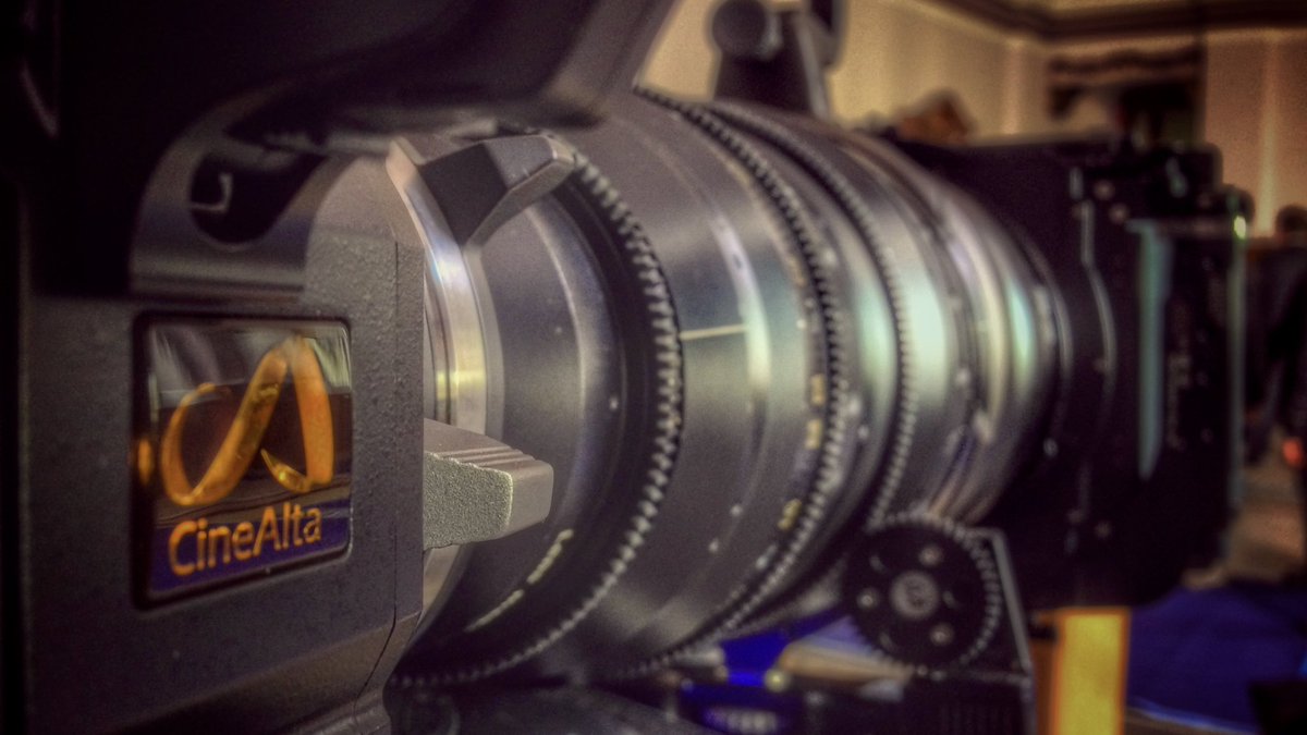 Scully_Cam's tweet photo. Back behind the lens! To all my #Filmmaking friends I am returning to the freelance market from March and available for #cameraoperating and #vfx #dop work. Credits & contact at https://t.co/qOehyqrpin
@TheGBCT #cameracrew #drama #filmcrewlife #aerialphotography #visualeffects https://t.co/xkvXD6qiyt