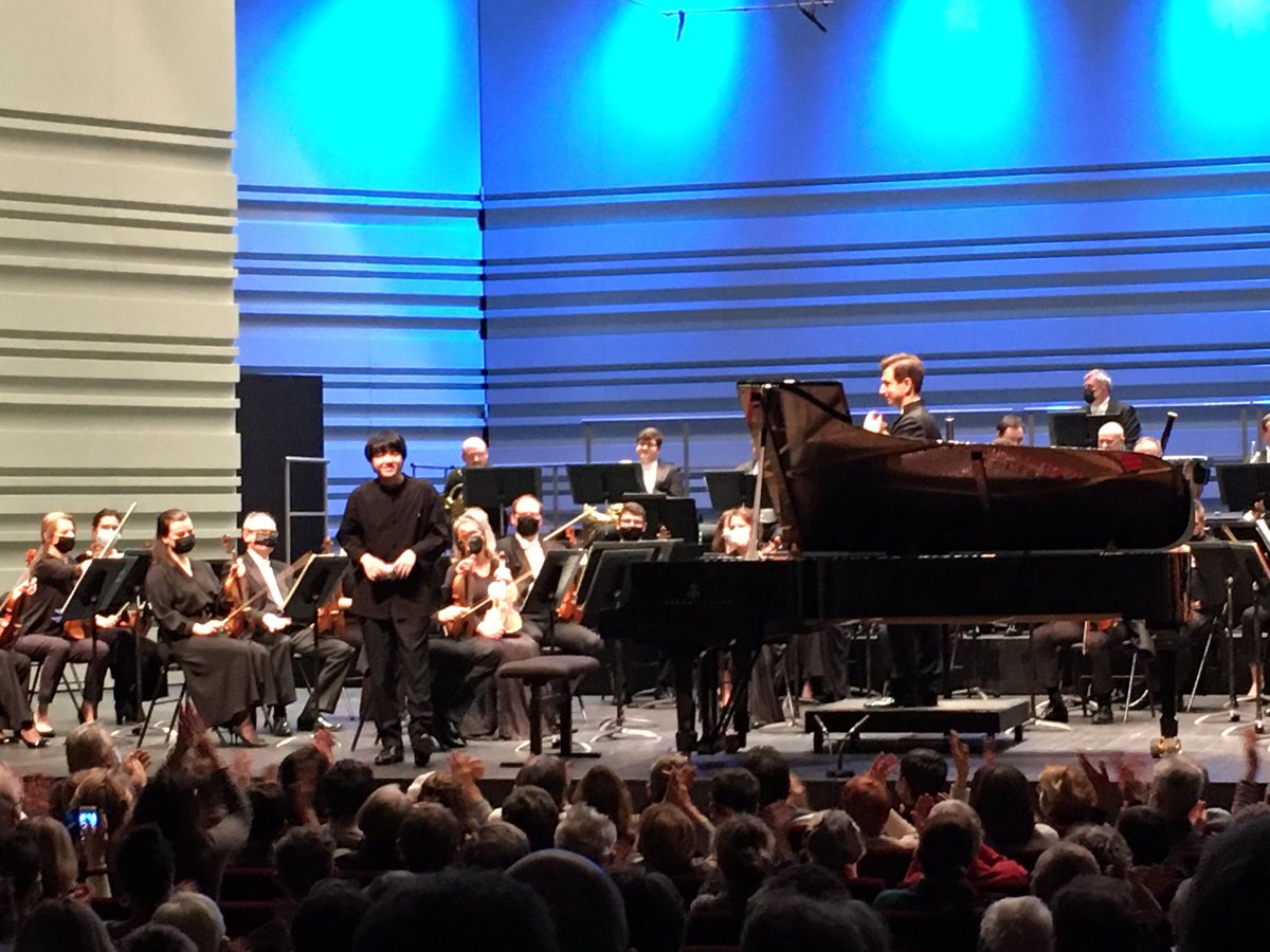 昨日ラフォルジュルネで聴いたコンサート
@fjdenantes 
<a href="/VittorioForte77/">Vittorio FORTE</a> 
#triohelios
<a href="/quatuor_hanson/">Quatuor Hanson</a> 
<a href="/QModigliani/">Quatuor Modigliani</a> 
#josquinotal 
@maofujita1128 &amp; #sinfoniavarsovia &amp; 
#mikhailgerts 
<a href="/LFJtokyoBLOG/">ラ・フォル・ジュルネ TOKYO 公式</a>