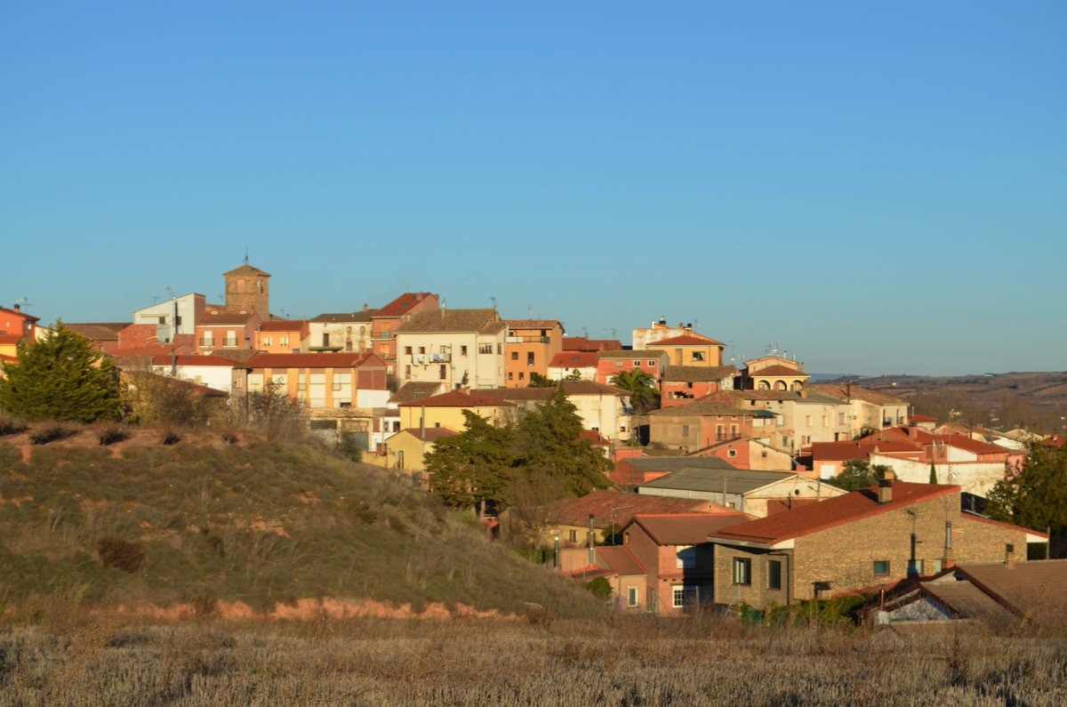 hormillejaach's tweet photo. Buenos Días. Todo gran sueño comienza con un soñador. Siempre recuerda que dentro de ti yace la fortaleza y la pasión para alcanzar las estrellas y cambiar el mundo. Harriet Tubman #hormilleja #larioja #lariojaapetece #asociacionculturalhormilleja https://t.co/lPLPGA8TEg