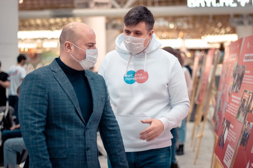 mger_mo's tweet photo. «Курсом лидера» на Белой даче ✌🏻

Стартовал первый в этом году образовательный форум «Молодой Гвардии Единой России». 
Проект реализуется при поддержке Фонда президентских грантов и Правительства Московской области. 

#МГЕР #КурсомЛидера #ФПГ #МГЕРМО #ГУСК #ИдемКурсомЛидера https://t.co/cs7prCEyWi