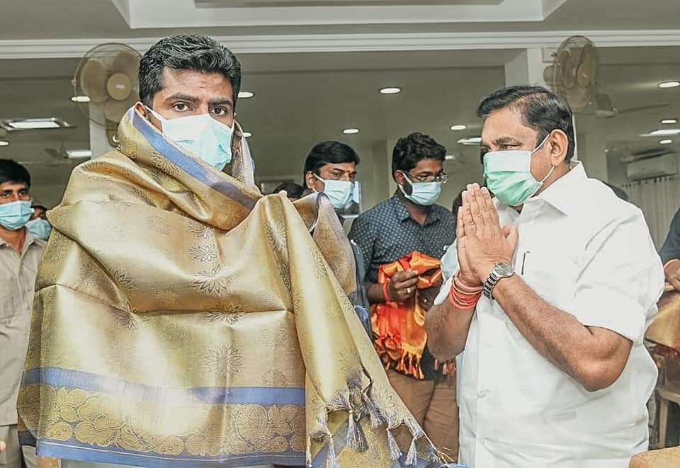 kumardesabaktha's tweet photo. #வலிமையான_கூட்டனி சிறப்பான பாரதம் 💪💪💪💐 #annamalaikuppusamy #Annamalai #PMModi #Haraj https://t.co/WkZHAaJqh6