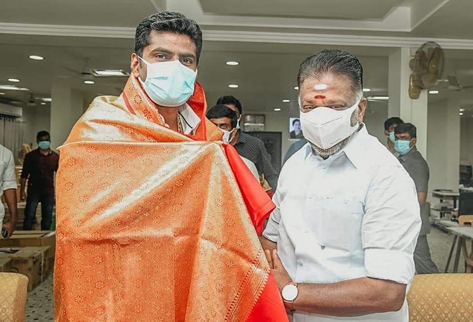kumardesabaktha's tweet photo. #வலிமையான_கூட்டனி சிறப்பான பாரதம் 💪💪💪💐 #annamalaikuppusamy #Annamalai #PMModi #Haraj https://t.co/WkZHAaJqh6