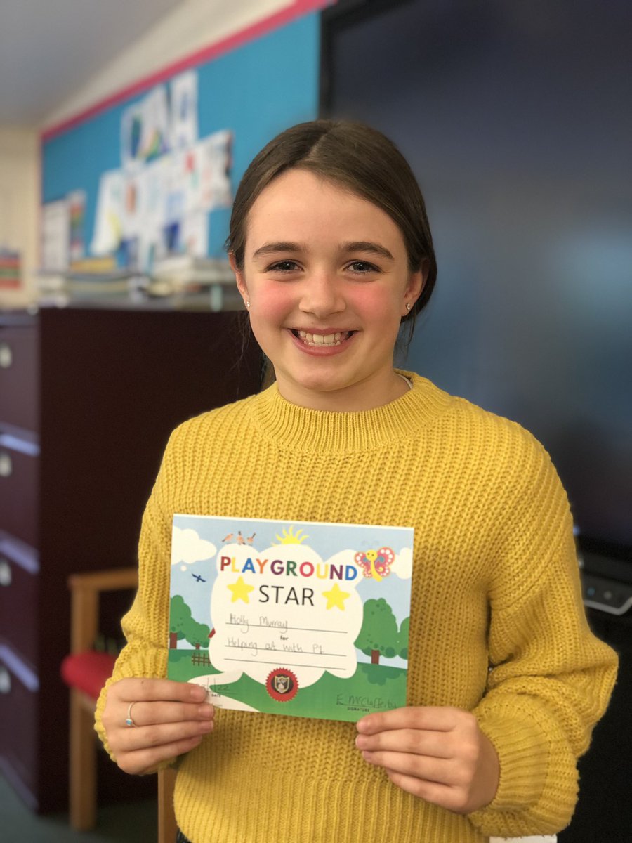 Gourockpr's tweet image. Primary 5 star 🌟 pupils and the playground star 🌟 as chosen by our fab pupil support assistants 🙌🏻 Well done! #creative #learningdispositions