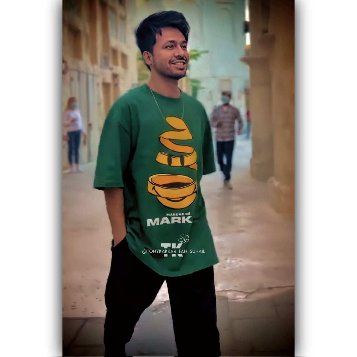 Tony_Fan_Suhail's tweet photo. This Smile Will Kill Me ❤️🥀
@TonyKakkar #Teramerapyar
#TonyKakkar #TonyFanSuhail #Smile #Idol #FanOfTonyKakkar #Tonu #Lookingsobeautiful https://t.co/RmUk9OeS6a