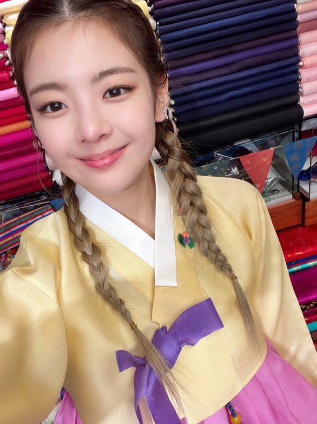 สาวผมเปียที่เราชอบ